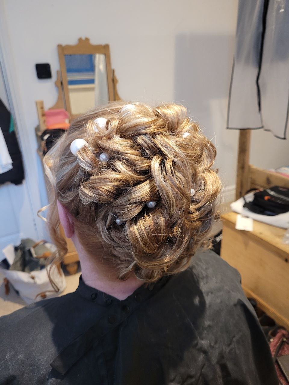 bridal hair style up with pearls